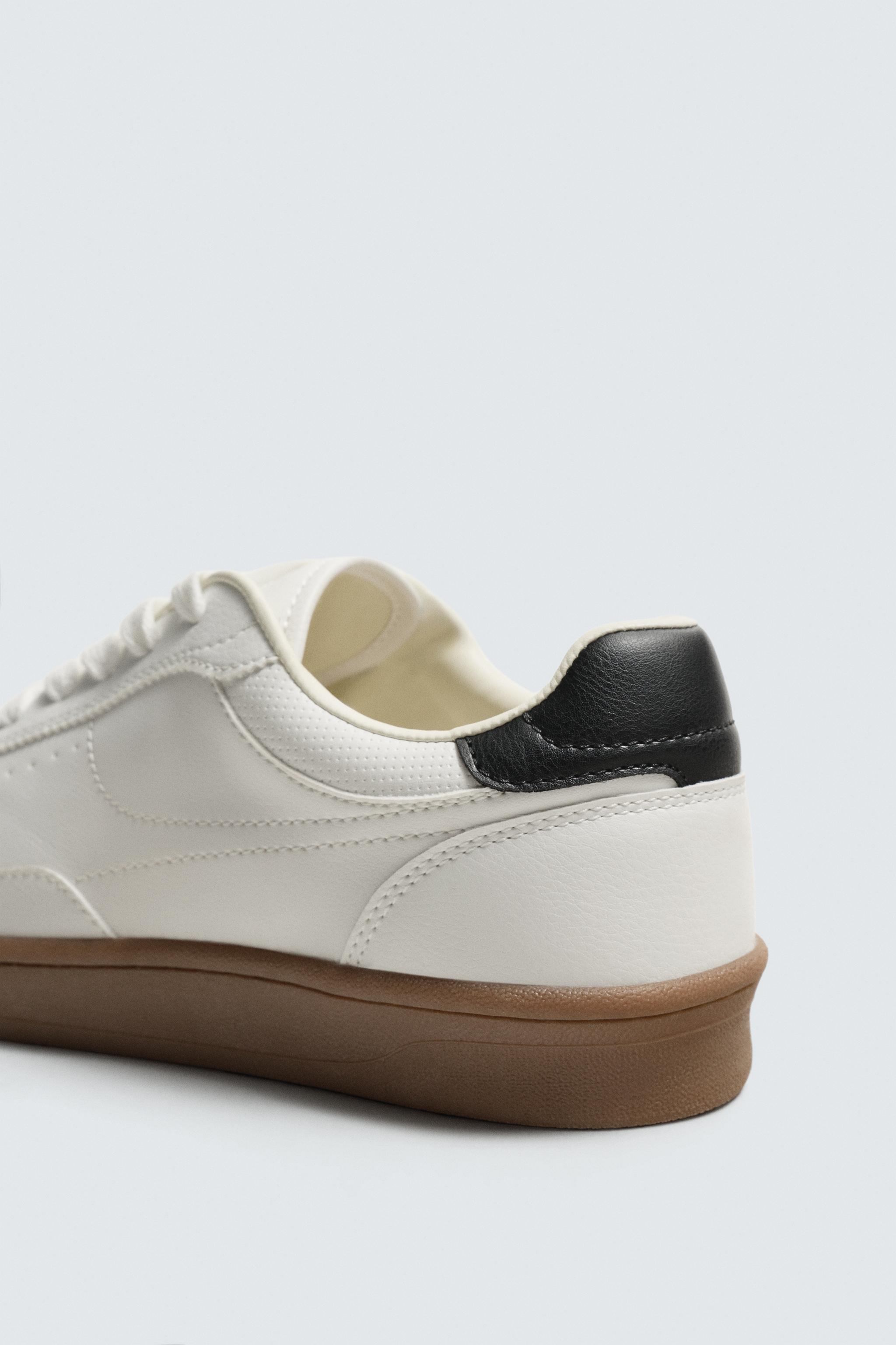 CONTRASTING SOLE SNEAKERS